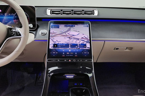 2023 Mercedes-Benz S-Класс с пробегом 69 667 км