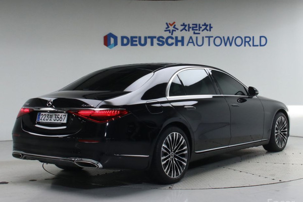 2022 Mercedes-Benz S-Класс с пробегом 27 774 км