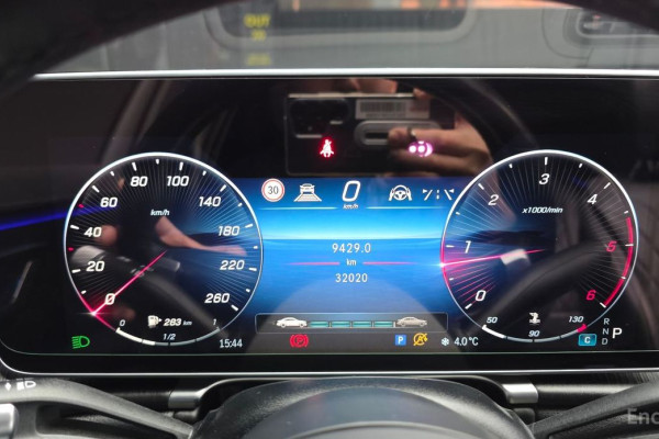 2022 Mercedes-Benz S-Класс с пробегом 32 020 км