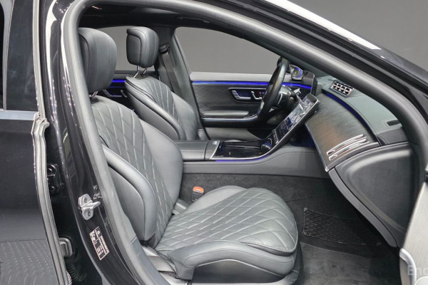 2022 Mercedes-Benz S-Класс с пробегом 32 020 км