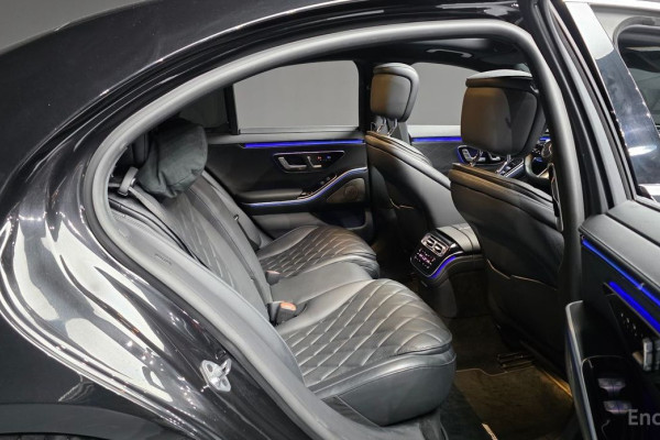 2022 Mercedes-Benz S-Класс с пробегом 32 020 км