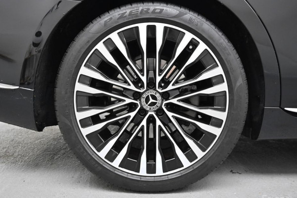 2022 Mercedes-Benz S-Класс с пробегом 27 774 км