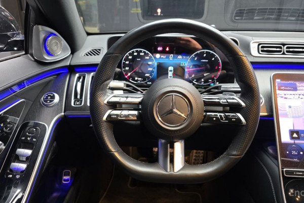 2022 Mercedes-Benz S-Класс с пробегом 32 020 км