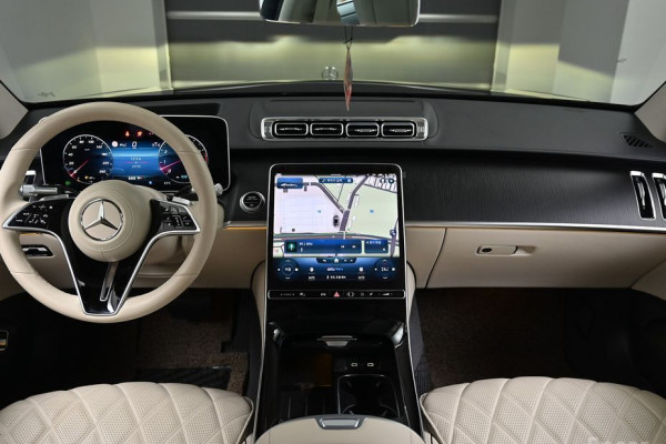 2022 Mercedes-Benz S-Класс с пробегом 27 774 км