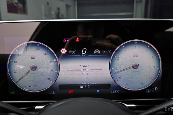 2023 Mercedes-Benz S-Класс с пробегом 2 763 км