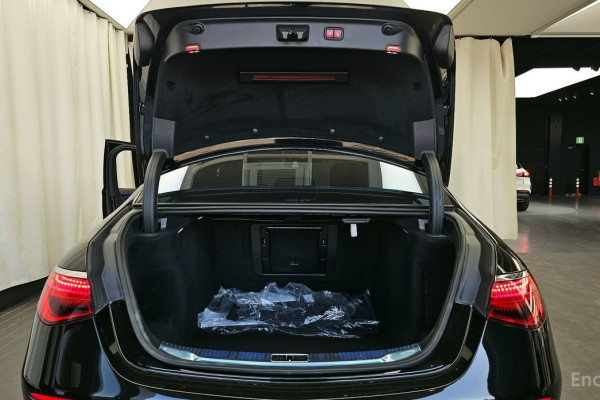 2022 Mercedes-Benz S-Класс с пробегом 28 826 км