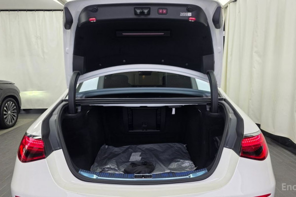 2023 Mercedes-Benz S-Класс с пробегом 30 774 км