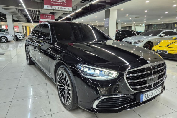 2022 Mercedes-Benz S-Класс с пробегом 28 025 км