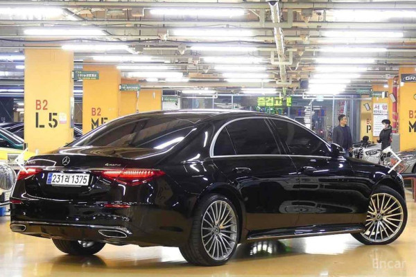 2023 Mercedes-Benz S-Класс с пробегом 22 900 км