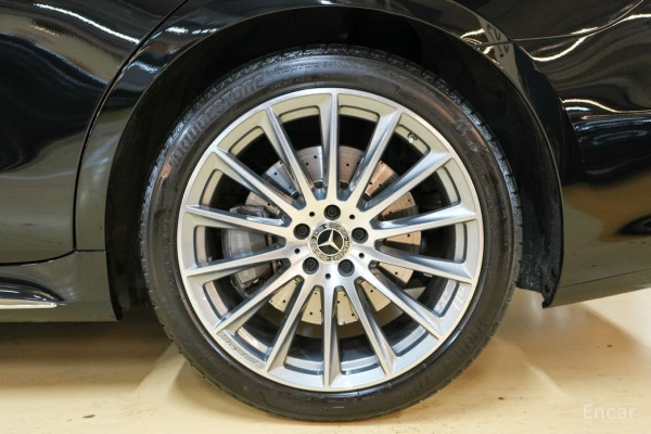 2022 Mercedes-Benz S-Класс с пробегом 56 460 км