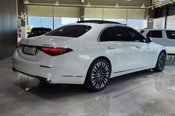 2023 Mercedes-Benz S-Класс с пробегом 18 300 км