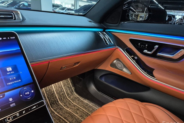 2022 Mercedes-Benz S-Класс с пробегом 28 025 км