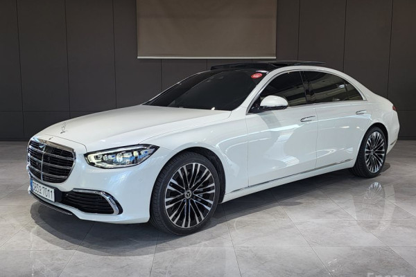 2023 Mercedes-Benz S-Класс с пробегом 18 300 км