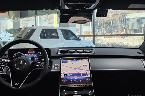 2023 Mercedes-Benz S-Класс с пробегом 18 300 км