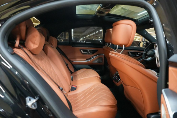 2022 Mercedes-Benz S-Класс с пробегом 56 460 км