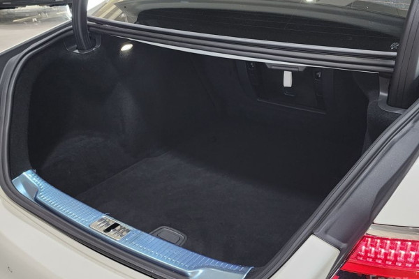 2023 Mercedes-Benz S-Класс с пробегом 18 300 км