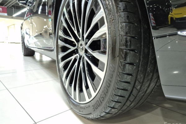 2022 Mercedes-Benz S-Класс с пробегом 28 025 км