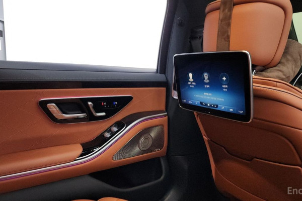 2022 Mercedes-Benz S-Класс с пробегом 40 498 км