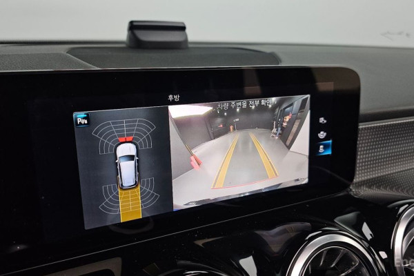 2022 Mercedes-Benz GLB с пробегом 28 799 км