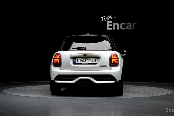 2023 Mini  с пробегом 18 617 км