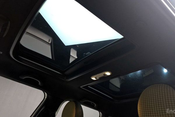 2023 Mini  с пробегом 18 617 км