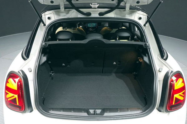 2023 Mini  с пробегом 18 617 км