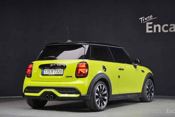 2023 Mini  с пробегом 18 088 км