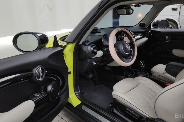 2023 Mini  с пробегом 18 088 км