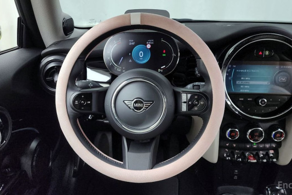 2023 Mini  с пробегом 18 088 км