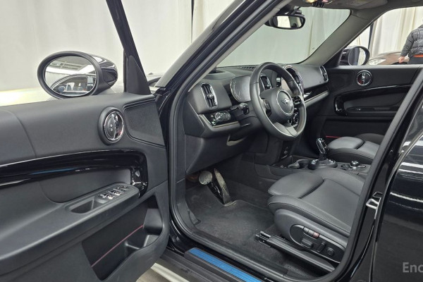 2022 Mini Countryman с пробегом 30 000 км