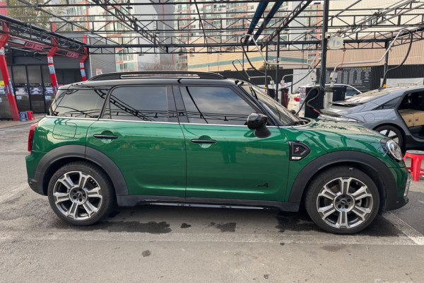 2023 Mini Countryman с пробегом 27 000 км