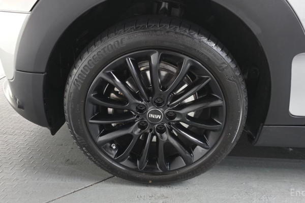 2023 Mini Clubman с пробегом 29 051 км