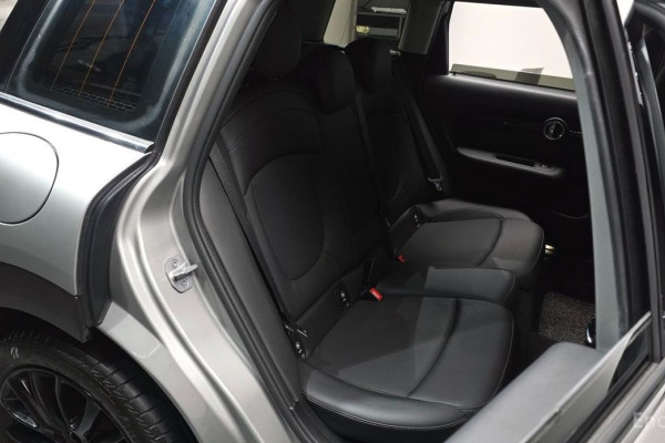 2023 Mini Clubman с пробегом 29 051 км