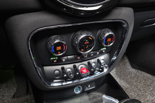 2023 Mini Clubman с пробегом 29 051 км