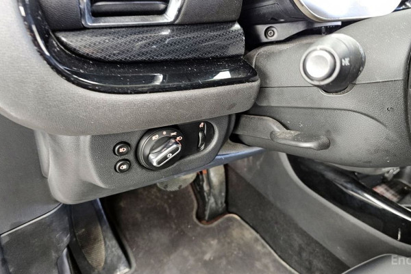 2023 Mini Clubman с пробегом 44 145 км