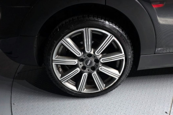 2023 Mini Clubman с пробегом 14 728 км