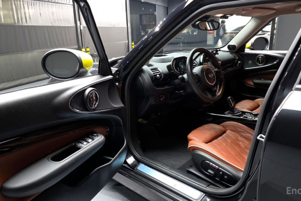 2023 Mini Clubman с пробегом 14 728 км