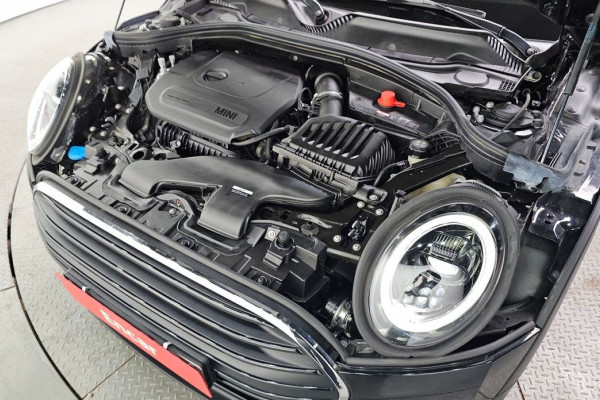 2023 Mini Clubman с пробегом 48 074 км