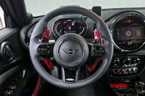 2022 Mini Clubman с пробегом 27 612 км