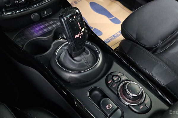 2023 Mini Clubman с пробегом 48 074 км