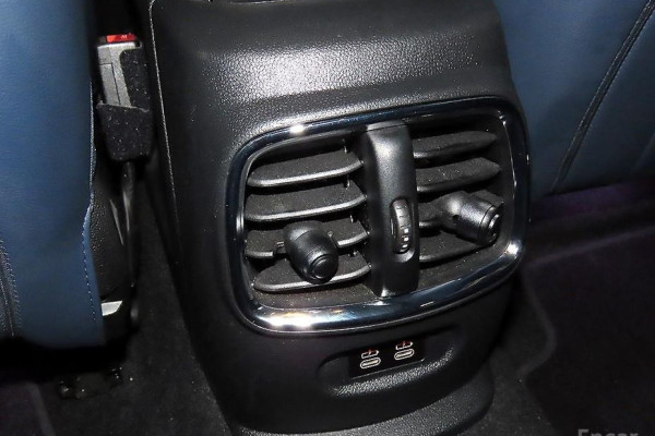 2022 Mini Clubman с пробегом 40 107 км