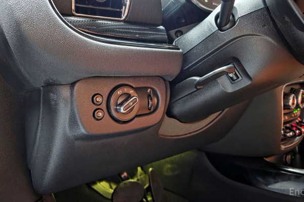 2023 Mini Clubman с пробегом 14 728 км