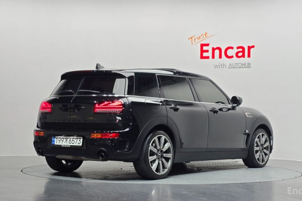 2022 Mini Clubman с пробегом 48 106 км