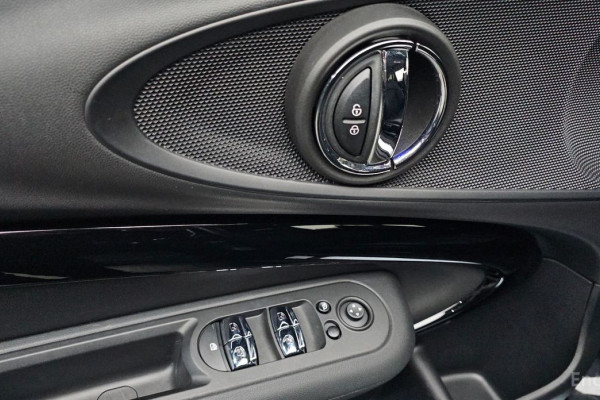 2023 Mini Clubman с пробегом 48 074 км