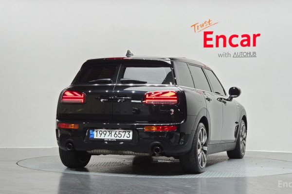 2022 Mini Clubman с пробегом 48 106 км