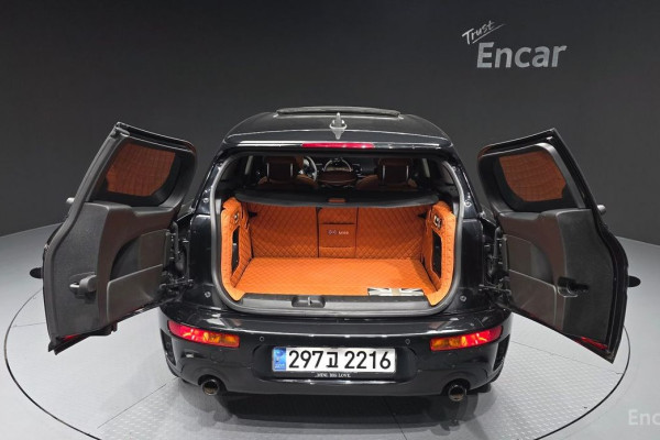 2023 Mini Clubman с пробегом 14 728 км