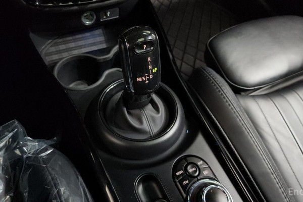 2022 Mini Clubman с пробегом 67 270 км