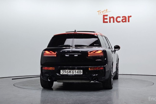 2022 Mini Clubman с пробегом 37 670 км