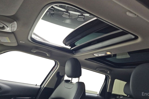 2023 Mini Clubman с пробегом 48 074 км