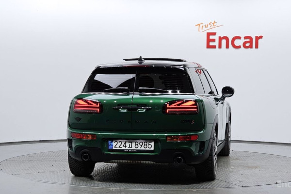 2022 Mini Clubman с пробегом 31 012 км